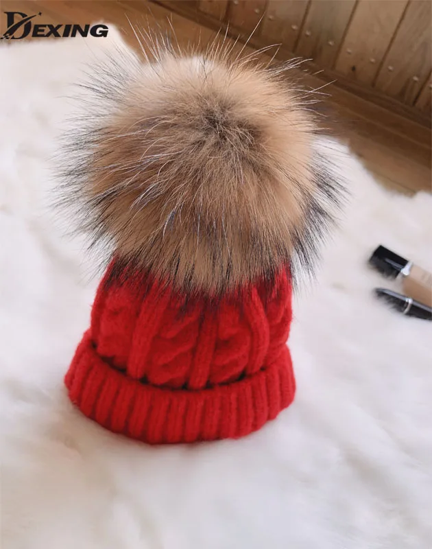 red real fur Розовая шерстяная зимняя женская шапка с меховым помпоном, вязаная полосатая шапка Skullies Beanies, Толстая теплая женская шапка с искусственным помпоном для женщин - Color: red real fur