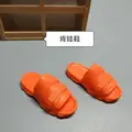 NO.21 red sandals