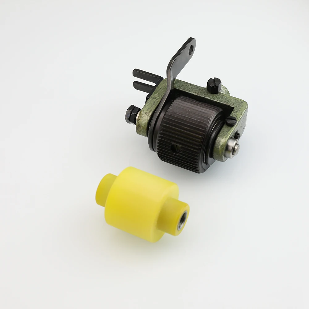1503  1702 Tug Rubber Flat Tug Wheel Upper and Lower Wheels Multi-Needle Car Pully Set for Kansai Special 5