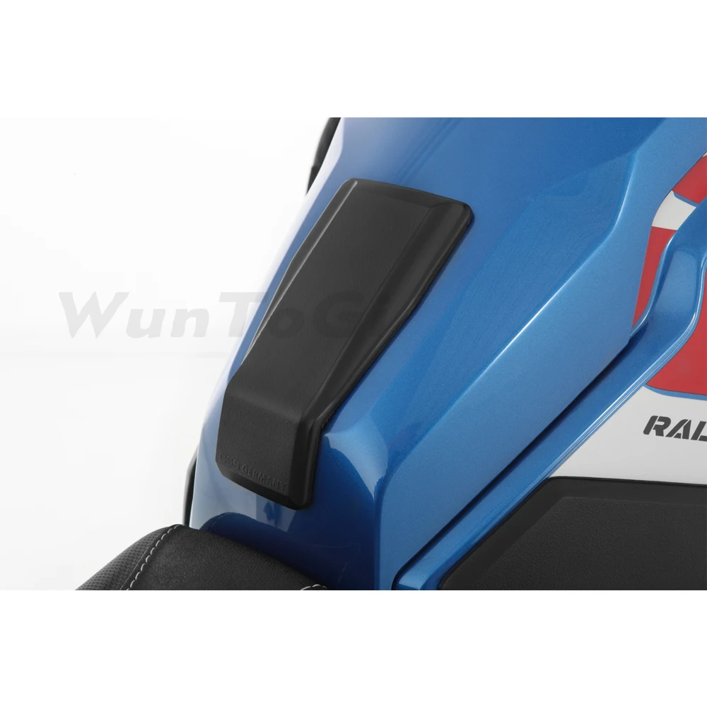 Рисунок 4 - Наклейки на бак мотоцикла для BMW