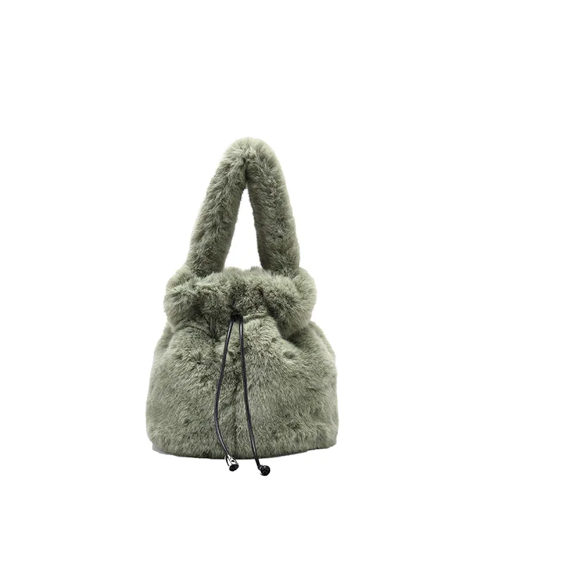 Рисунок 6 - Зимняя модная мягкая плюшевая женская сумка-мешок