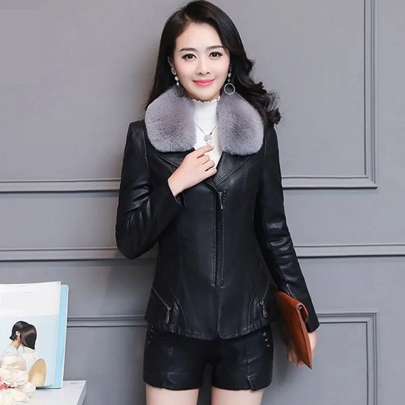 black UHYTGF 5XL кожаная куртка для женщин Модный меховой воротник Осень Зима кожаная куртка для женщин Роскошная потертая кожа короткое пальто 512 - Цвет: black