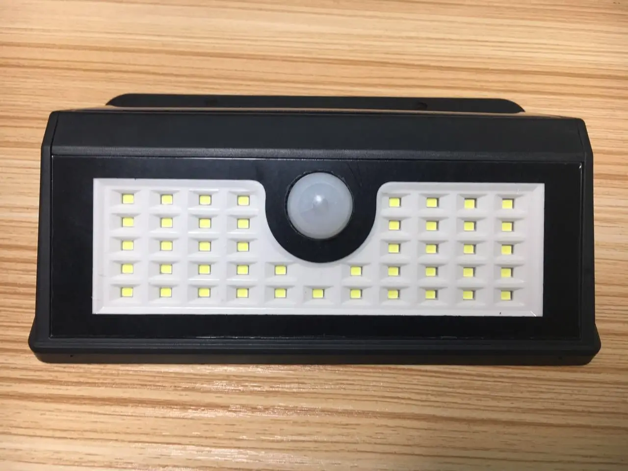 Стиль 20LED Солнечная человеческая реагирующая на движение настенный светильник уличный фонарь на солнечной батарее u-образный патч Солнечный садовый светильник