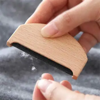 

Easy To Use Portable Wooden Roller Cloth Comb Lint Remover Trimmer Anti Pilling Sweater Brush Garment Care Easy To Clean Home