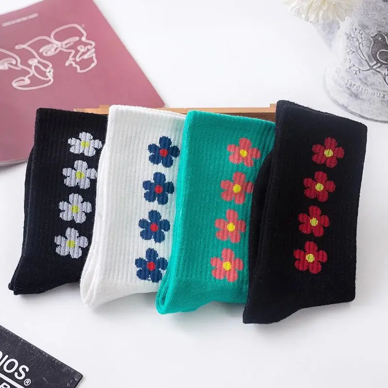 Новинка; сезон осень-зима; Женские Спортивные Повседневные чулочно-носочные изделия в стиле хип-хоп для скейтборда; длинные носки для студентов; женские носки