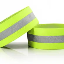 Гарантия безопасной езды в темное время суток Предупреждение лента на открытом воздухе беговой наручный стопы со светоотражающими mo shu ouma галстуком-бабочкой kou 2 шт./компл