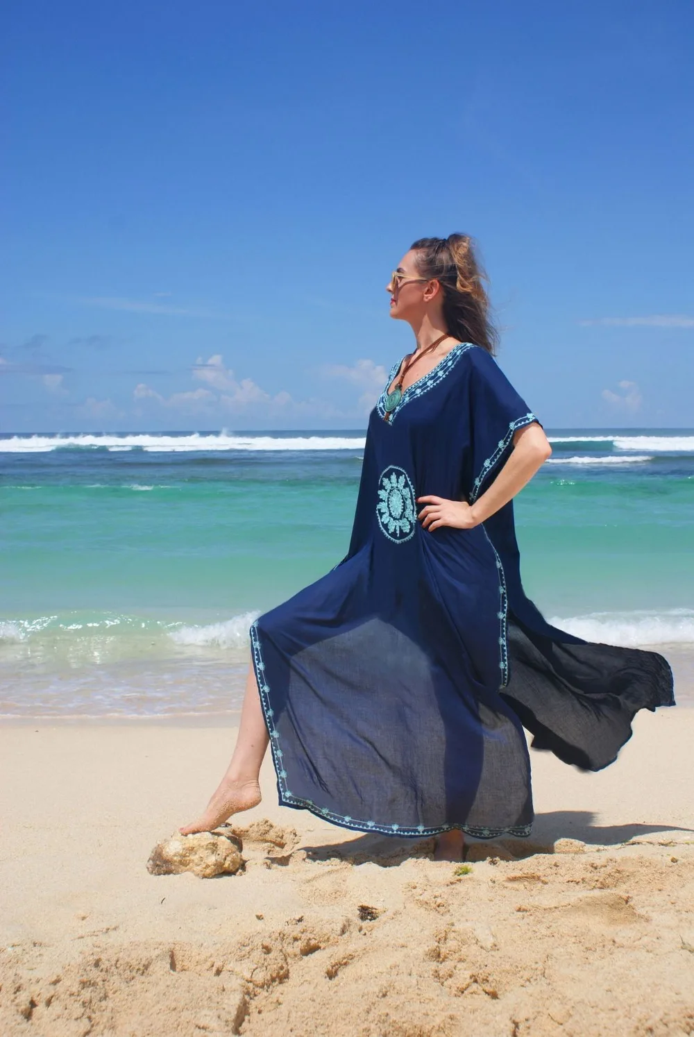 10679042220_1902613322