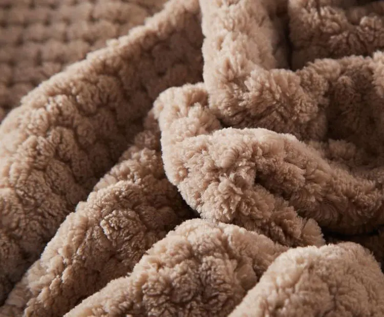 Мягкое теплое Сетчатое одеяло из кораллового флиса, одеяло для путешествий, Фланелевое детское одеяло, чехол для пожилых людей, дышащее покрывало, плюшевое покрывало для дивана