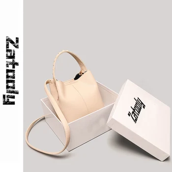 

New Style In 2019, Fashionable French Mini-crowd High-quality Inclined Bag, Pure Color Bucket Bag, Simple Atmosphere