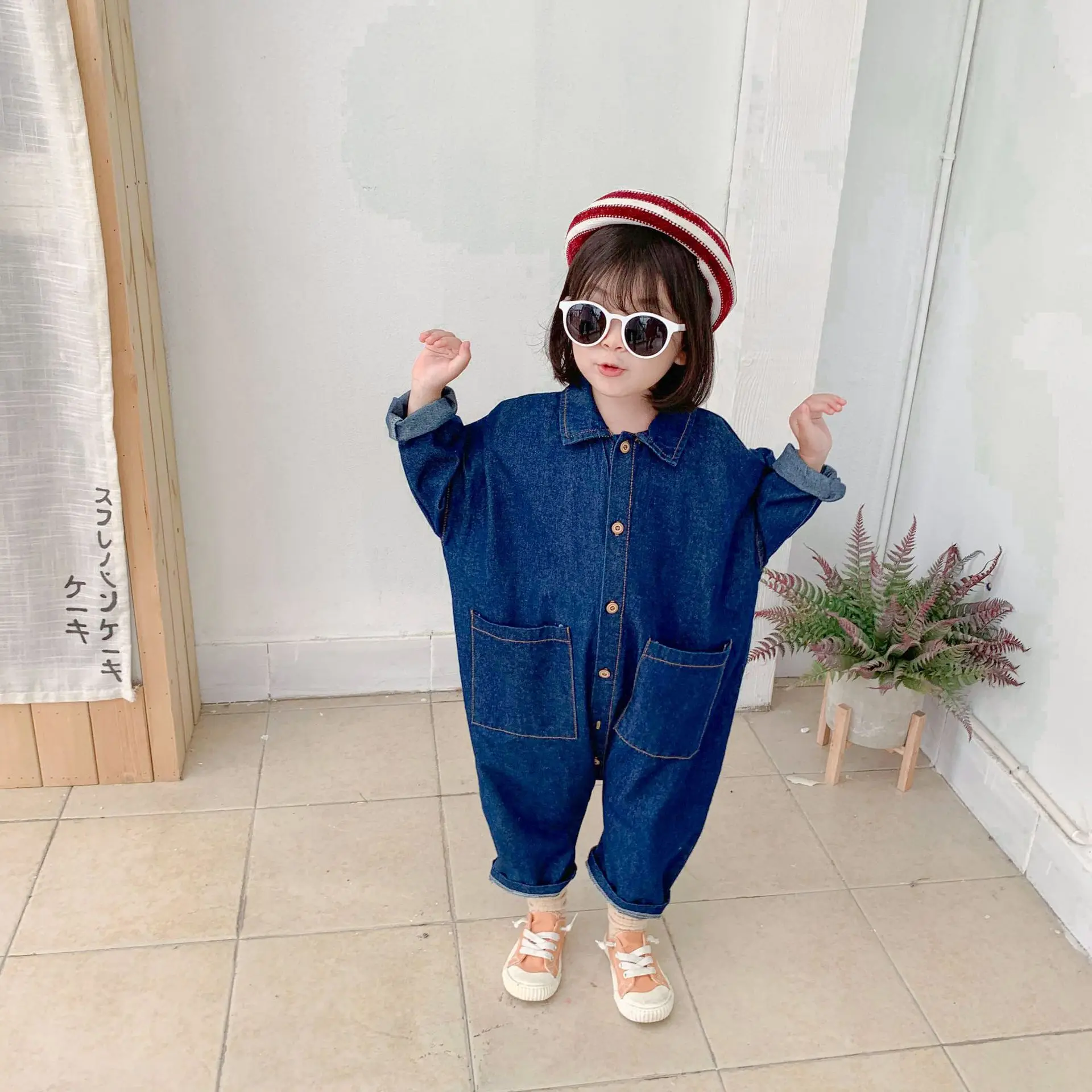 

New autumn Korean style loosen long-sleeved Smiley Print Jumpsuit overall for girls