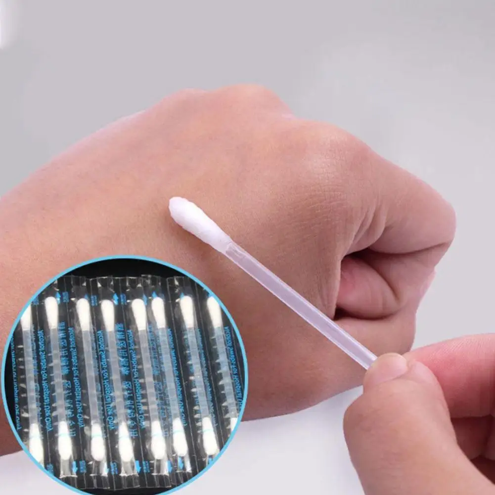 50pcs Multifunction Disinfected Stick Make Up Wood Iodine Alcohol Disposable Medical Double Cotton Swabs Microbrush For Baby