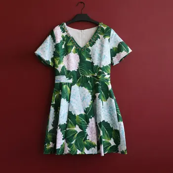 

GoodliShowsi New women Fashion High Quality Beads V-neck Print Dress