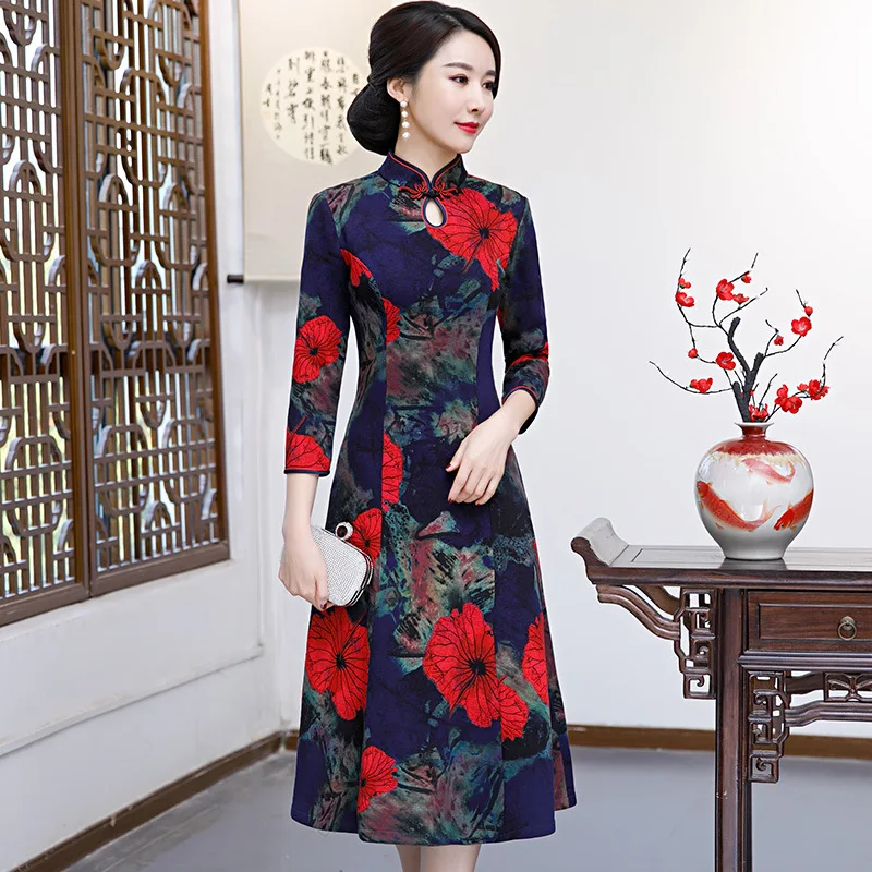Перекрестная граница стиль бархат Cheongsam ретро Мода среднего возраста женское платье Улучшенный чёнсам платье женская