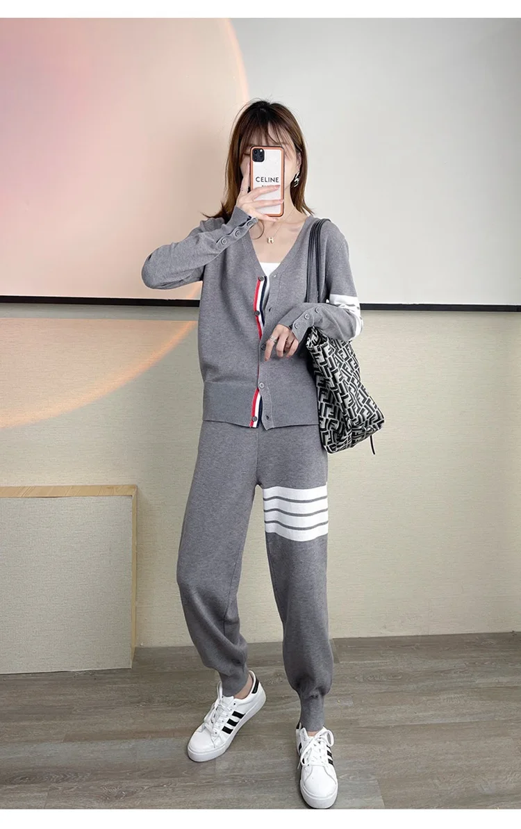 TB suit women's V-neck stripe knitted color matching sweater cardigan coat casual age reducing Harlem Leggings two piece set