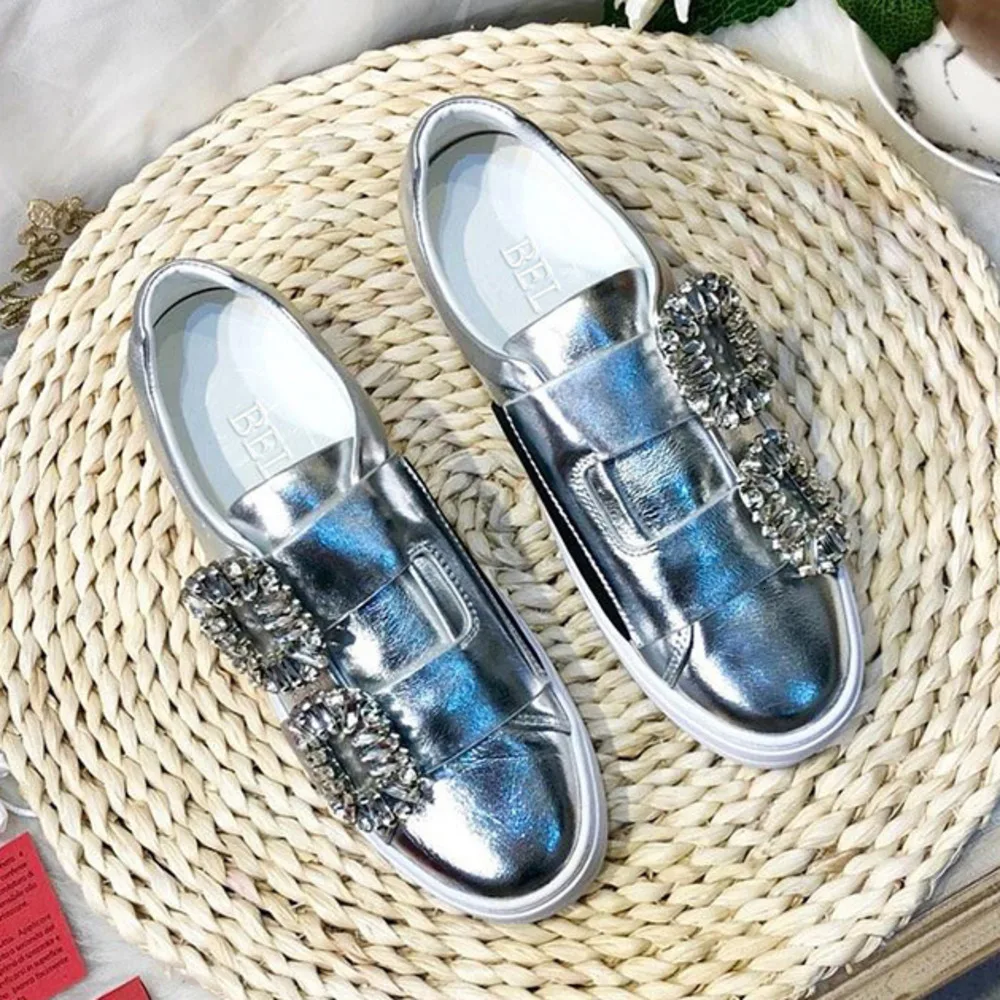 

BELLECOM 2019 Early Autumn New Type Women's Single Shoes Leather Water Drill Square Button Small White Shoes Lefu Shoes