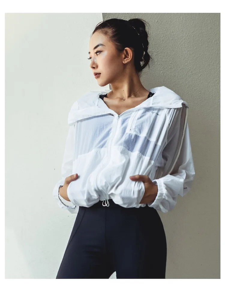 11813350897_635446319