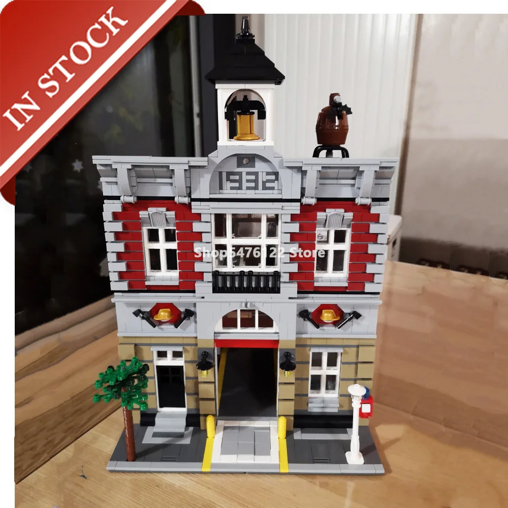 

Street View Fire Brigade 10197 15004 In Stock Building Blocks 2200+Pcs Creator Expert Construction Set Out Of Print