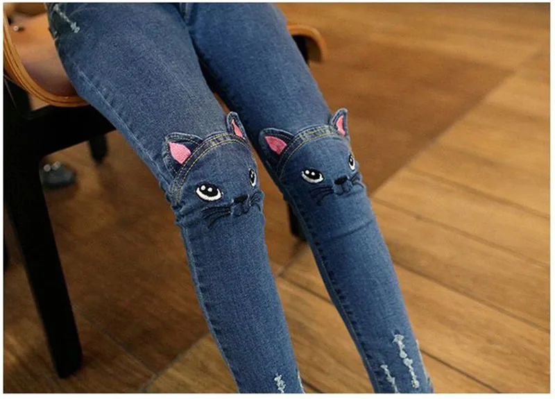 Весна-Осень, джинсы для девочек, детская одежда, детские джинсы с вышивкой в виде кота, для детей 2-От 3 до 12 лет