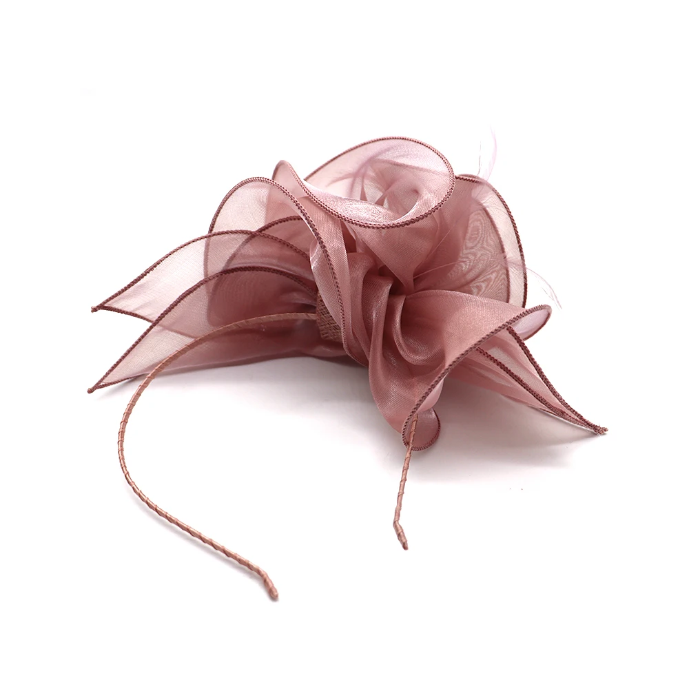 hats suitable for winter wedding