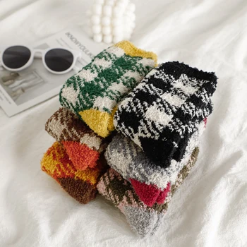 

Special price retro Plaid coral Plush socks children's winter Plush thickened socks in three pairs