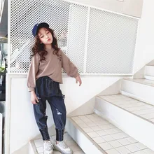 Осенняя детская одежда в Корейском стиле; детские джинсы с дырками; брюки для больших мальчиков; ковбойские брюки на пуговицах в западном стиле