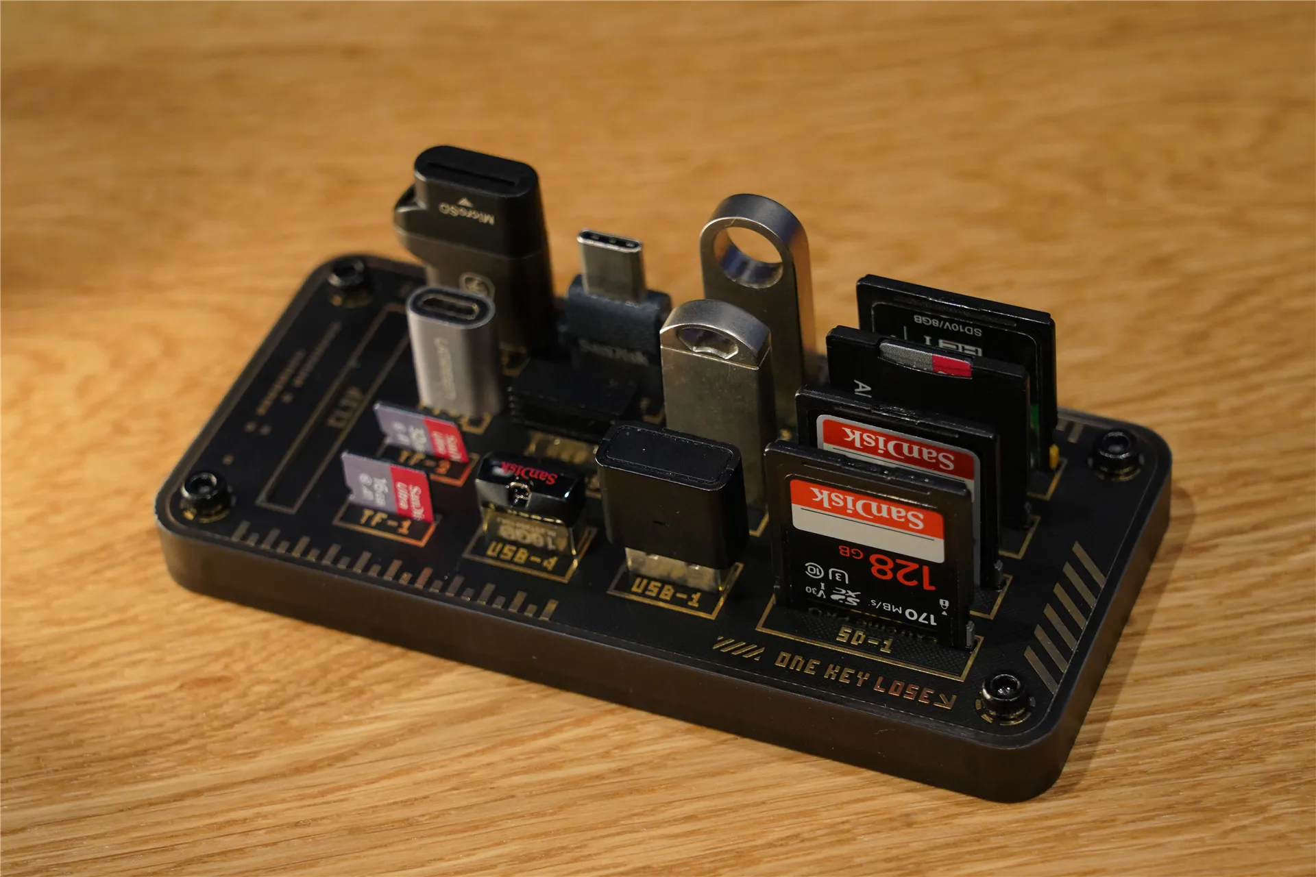 EleksMaker   ޸ ī, SD ī, TF ī , Ź , ģ 