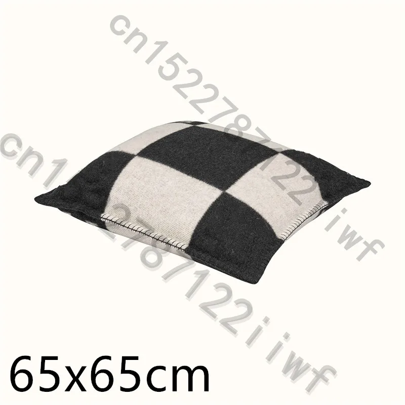 H Pillow 65cm Black Бренд H одеяло плед кашемир крючком мягкий шерстяной шарф шаль Портативный Теплый диван кровать флис вязаный розовый плед наволочка - Цвет: H Pillow 65cm Black