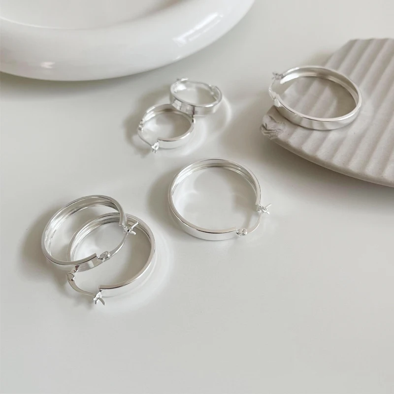 Amaiyllis S925 Sterling Silber Einfache Glänzend Kreis Hoop Ohrringe Licht Luxus Hohl Tropfen Ohrring Für Weibliche Schmuck – Detail 2