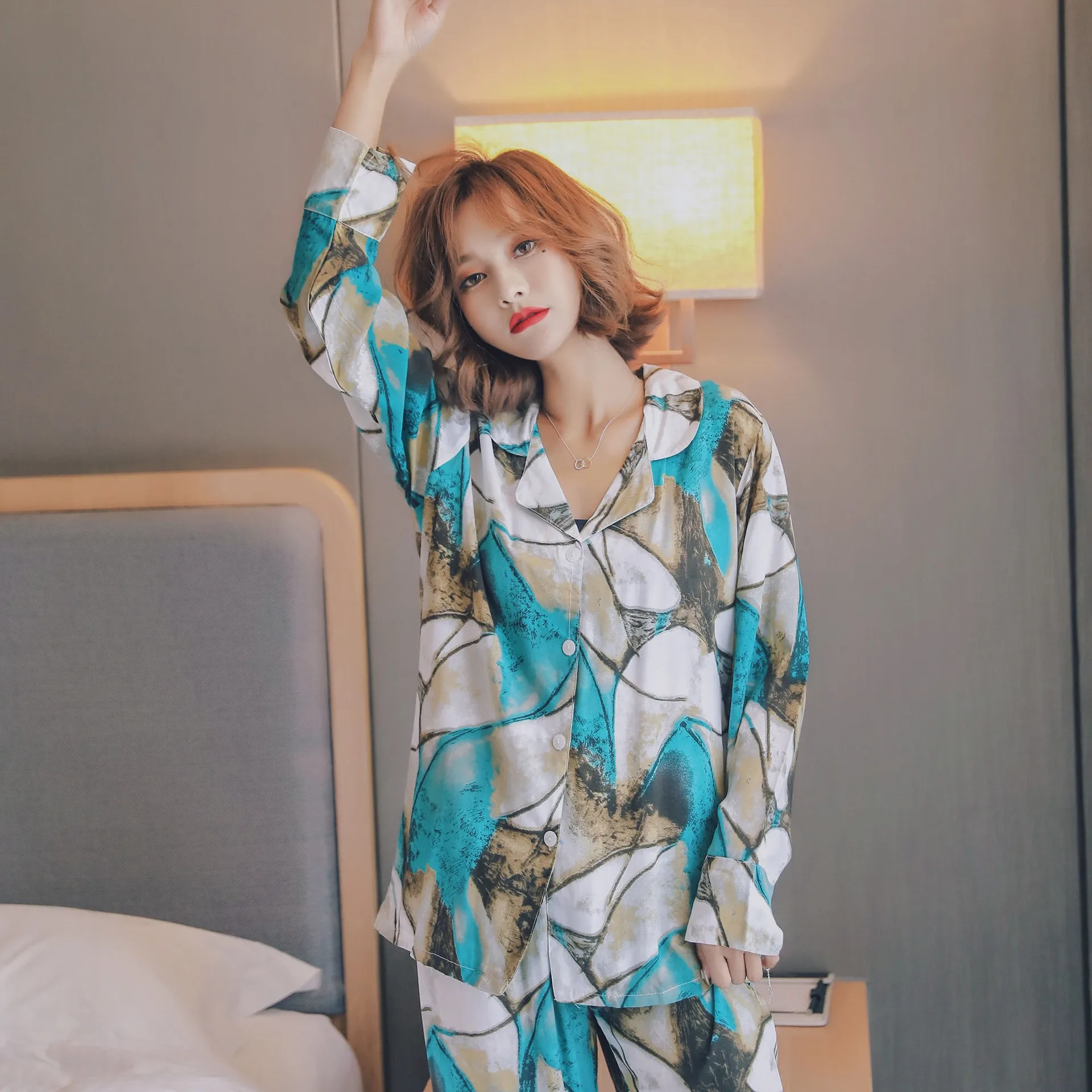 

Пижама женская из вискозы, с длинным рукавом и V-образным вырезом, осень размера плюс