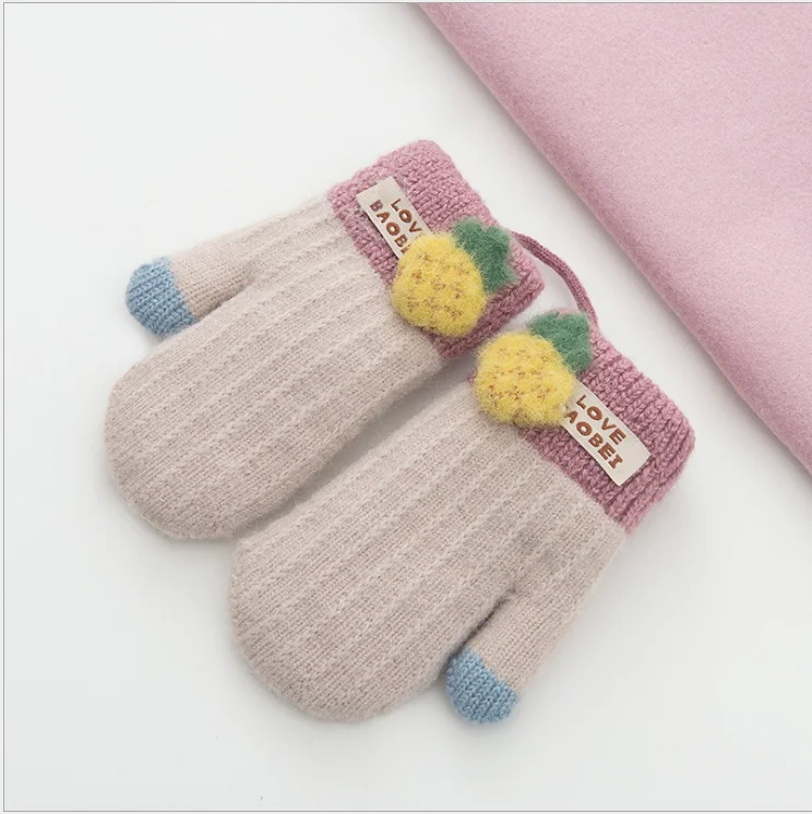 Детские теплые зимние перчатки с милыми фруктами; плюшевые шерстяные перчатки для девочек