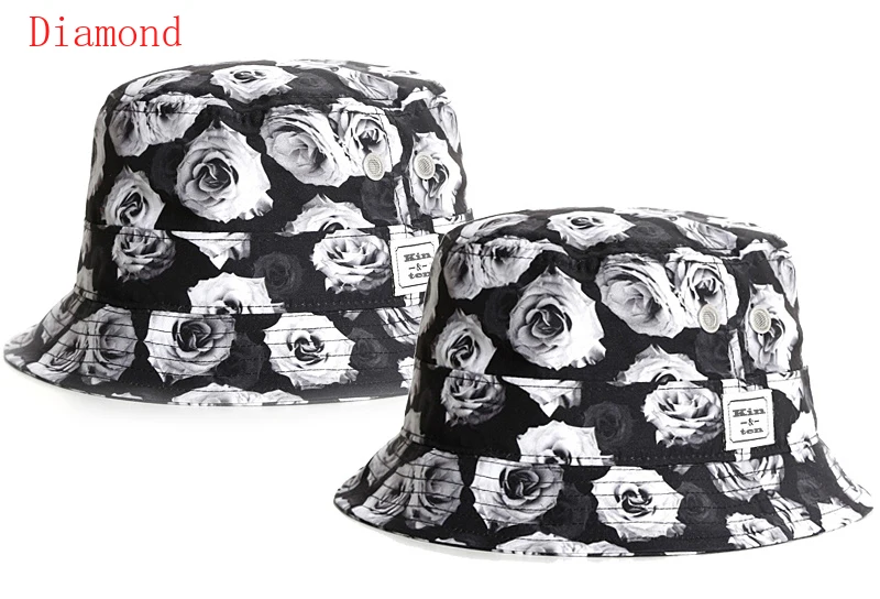 

DiamondBUCKET HAT BLACK WHITE ROSE
