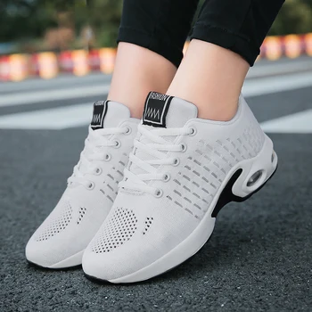 

Summer 2019 New Korean Version Baitao Mesh Sports Shoes Women's Breathing Leisure Lightweight Soft Bottom Fitness Shoes