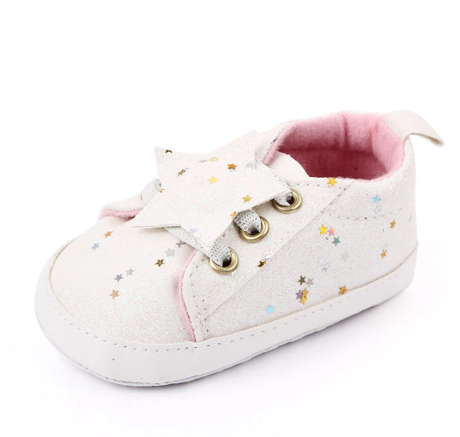 Белые кроссовки для маленьких мальчиков и девочек; Детские кроссовки; размеры для новорожденных до 18 месяцев - Цвет: Белый
