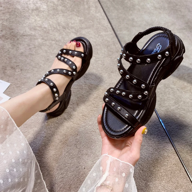 

2020 Summer Shoes Fashion Rivet Women's Sandals Thick Bottom Women Shoes Rome Sandals Wedge Heel Beach Women Sandals
