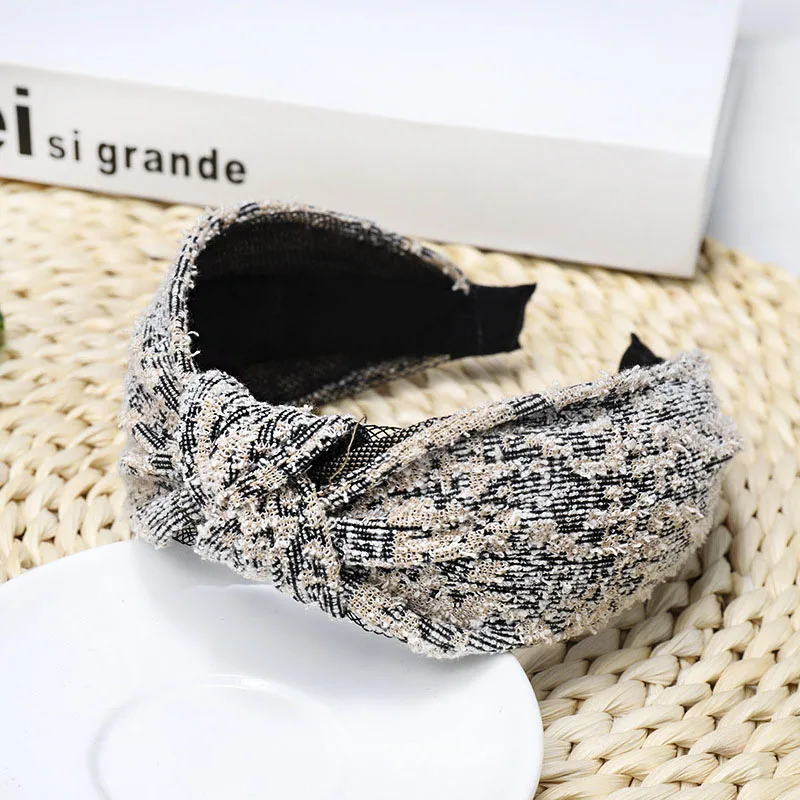 44-C LEVAO Women Autumn And Winter Simple Plaid Wide Headband Bezel Turban Girls Middle Knotted Hair Hoop Hair Accessories Hairbands - Цвет: 44-C