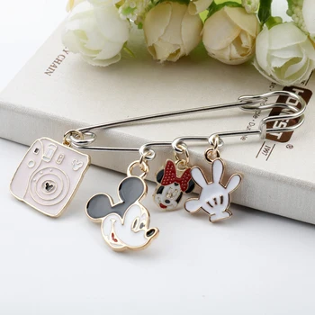 

Cartoon Pendant Brooch Pins Anime Minie Mouse Head Mikey Mouse Hand Shape Short Dangle Enamel Brooch Badge Pins Gifts