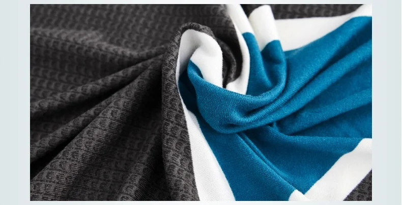 11733748749_1690726818