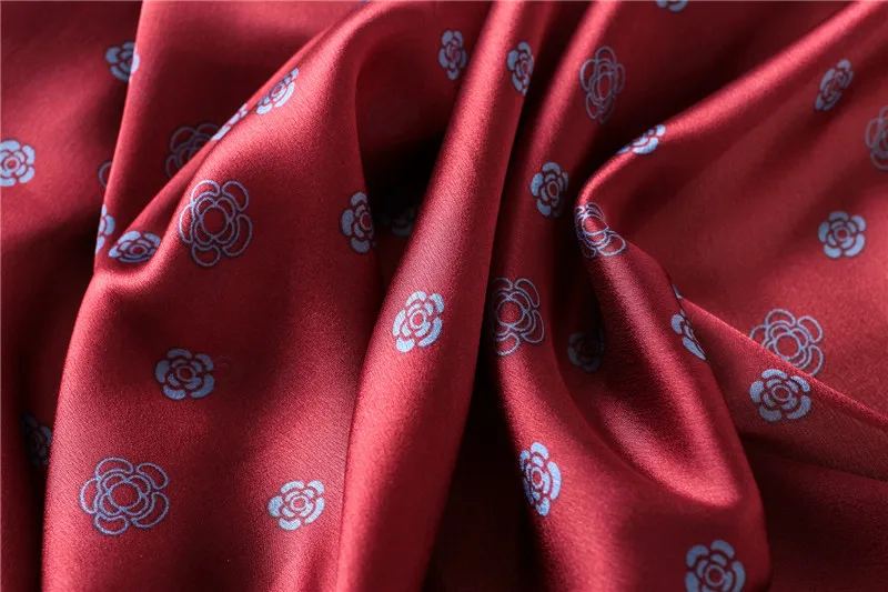 4969117749_2070773686