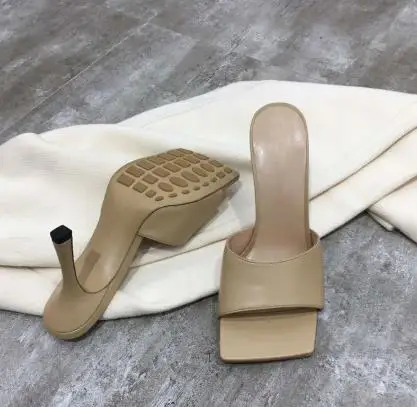 beige Фирменный дизайн; женские босоножки без задника с леопардовым принтом; кожаные шлепанцы на квадратной подошве; дизайнерская женская обувь на высоком каблуке; летние женские босоножки - Цвет: beige