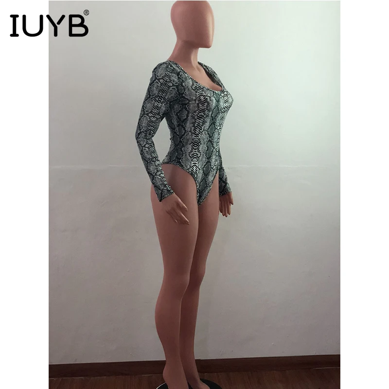 IUYB летний сексуальный костюм Солнечный пляжный стиль сексуальный 3 цвета пляжный стиль без рукавов оболочка летний сексуальный комбинезон OSM1533