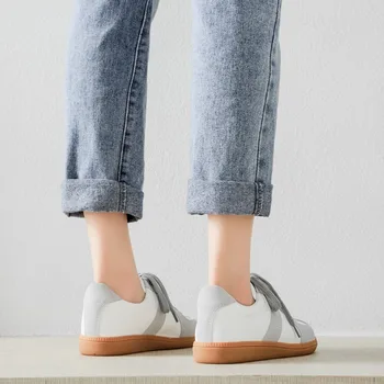 

Retro Suede White Sneakers Women Flats Platform Shoes 2020 Sping Summer Fashion Round-toe Lace-up Casual Ladies Shoes