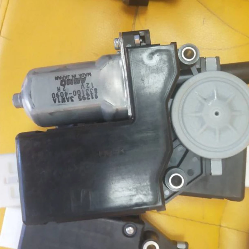 

Sunroof motor assembly 2011-Ni ss an Su ns hi ne Window lifter motor Window lifter motor accessories