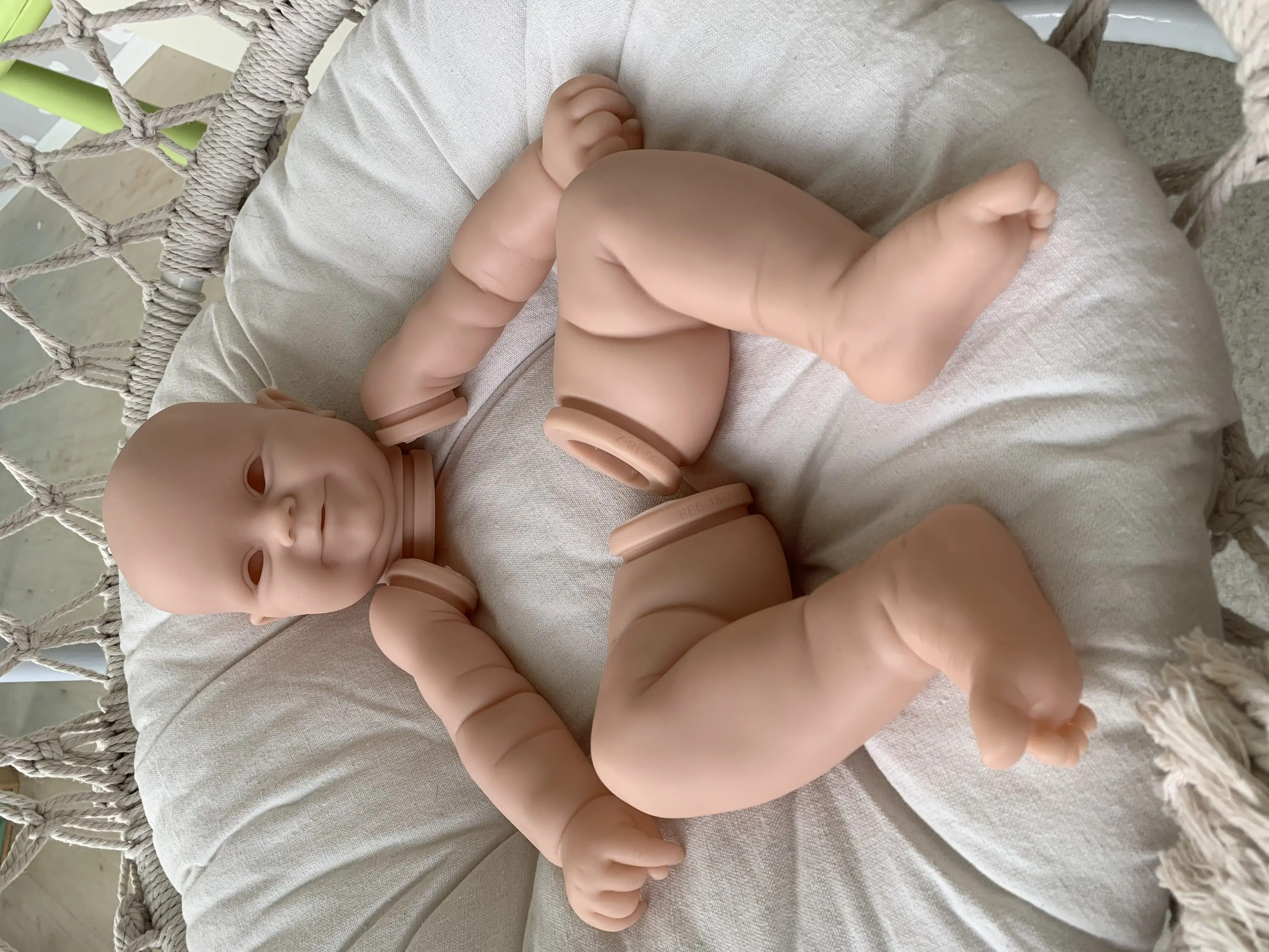 NPK 24 дюйма DIY игрушка популярная Кукла reborn набор Maddie очень мягкие реалистичные