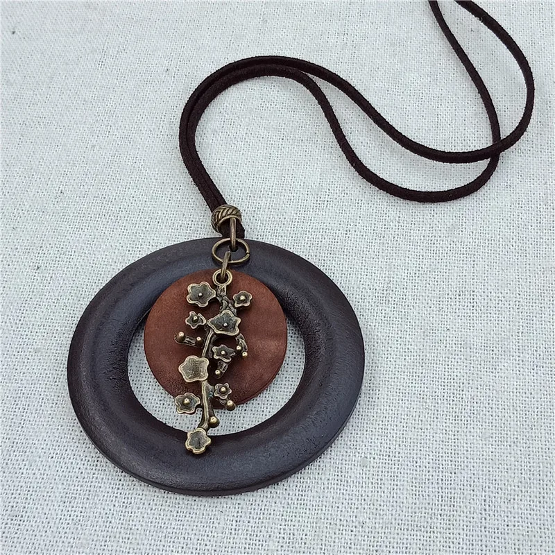 WoodenNecklaceWomenVintageRoundWoodenJewelryWomenSweaterChain