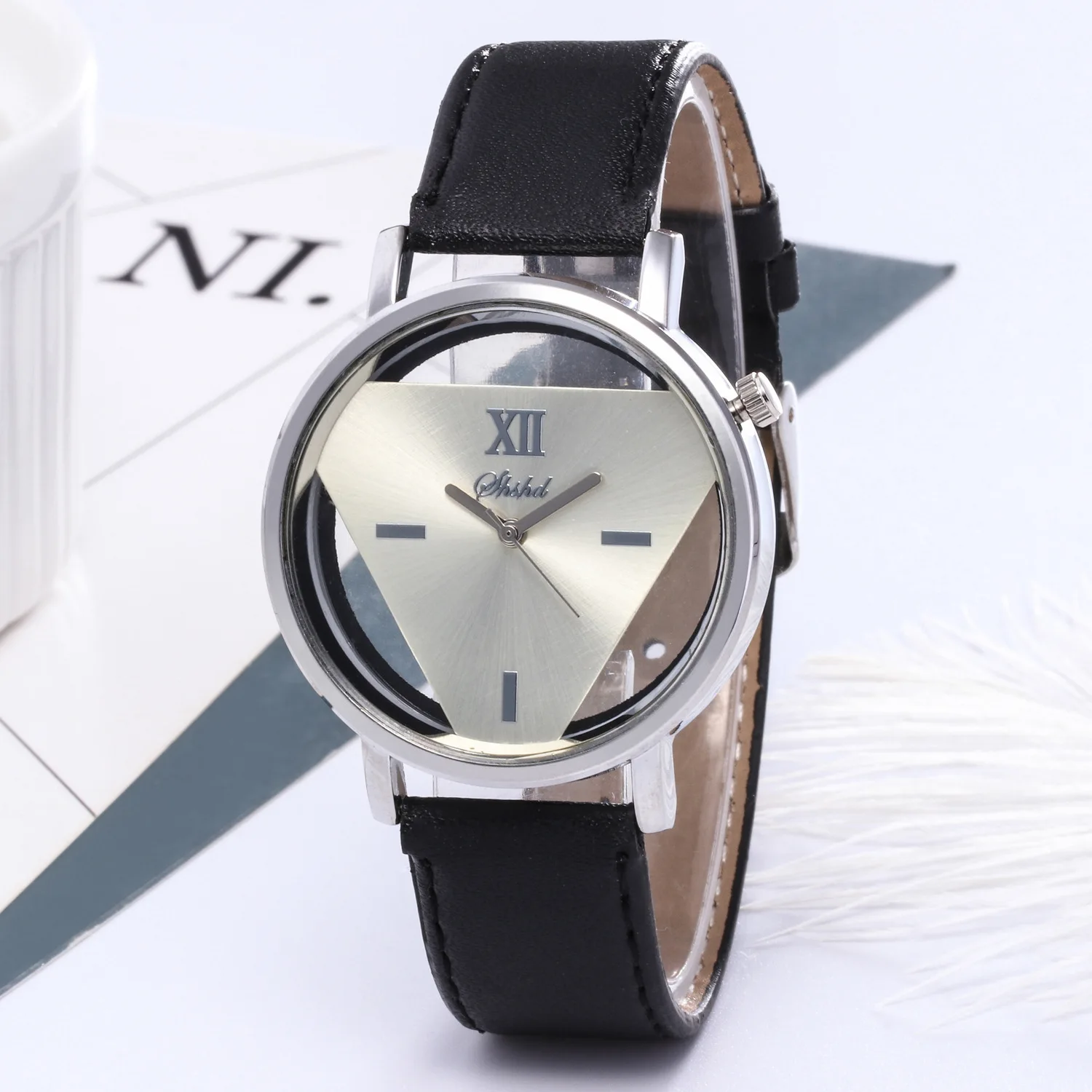 

VOHE Fashion Unique Hollow Women Watch Triangle Dial Simple Watch Quartz Movement Female Clock Gift Leather Belt Dames Horloges