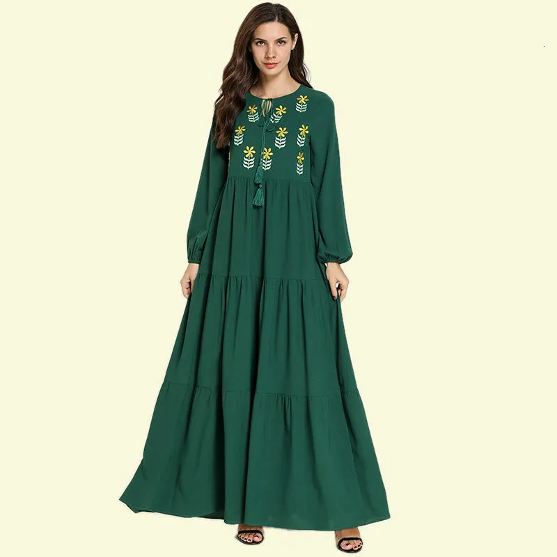 

Chic Flower Embroidery Maxi Long Muslim Dress Green Plus Size Draped Swing Patchwork Ethnic Casual Dress Arab Summer 2019 Abaya