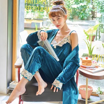 

Gold Velvet Pajamas Women's Autumn and Winter Trend Three-piece Long-sleeved Spring and Autumn Thin Suit Can Be Worn Outside New