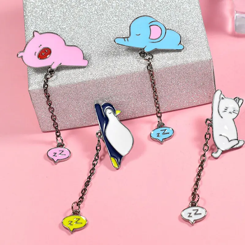 

High Quality Creative Cartoon Cute Animal Badge Pin Penguin Elephant Pig Cat Badges For Women Jacket Badge Jewelry
