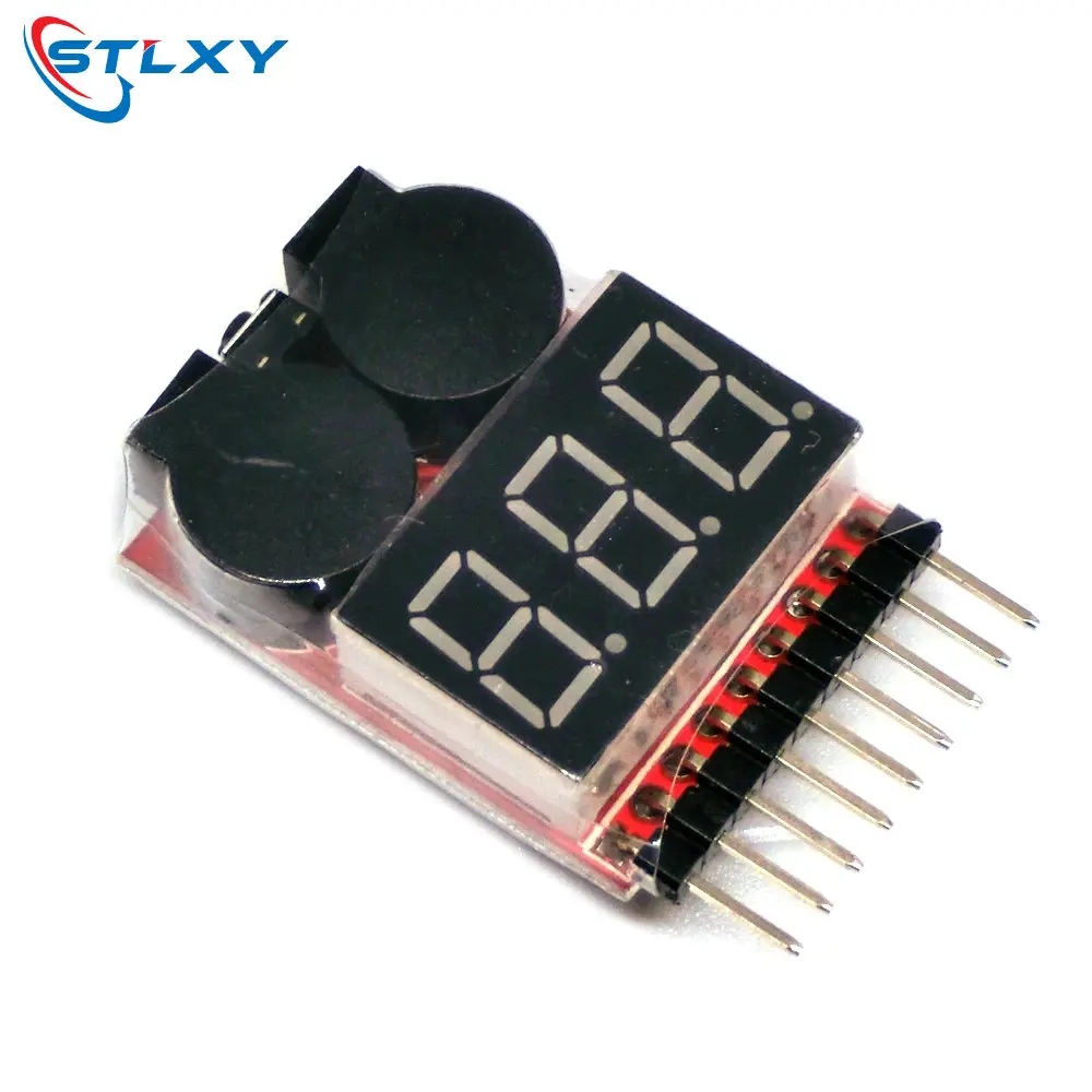 Vue rapprochée du testeur de tension batterie LiPo 1S-8S avec alarme sonore LED, affichant 12.6V