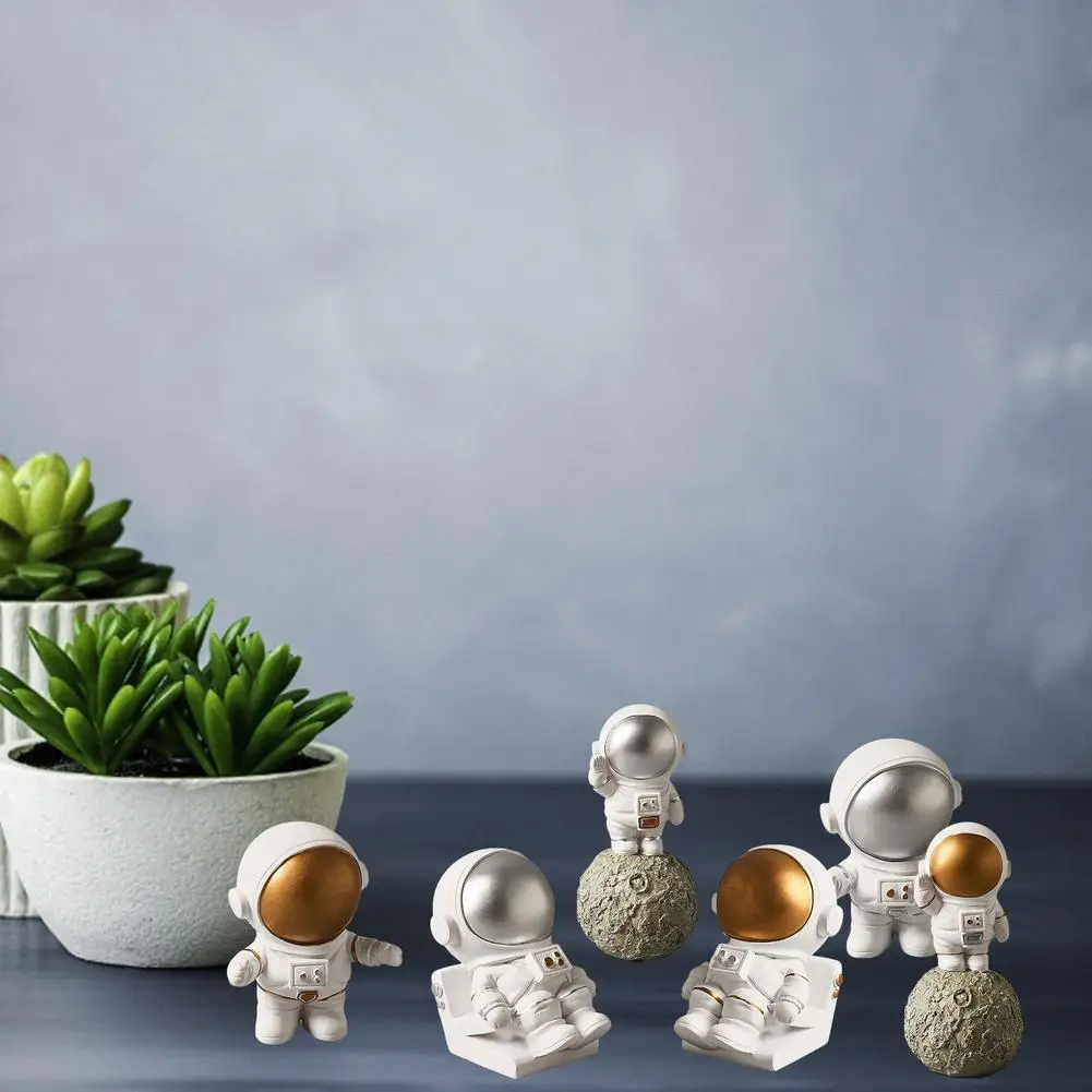 

Children's Room Astronaut Decor Cute Mini Decorations Creative Stylish Personality Doll Ornament Office Computer Desk Adornment